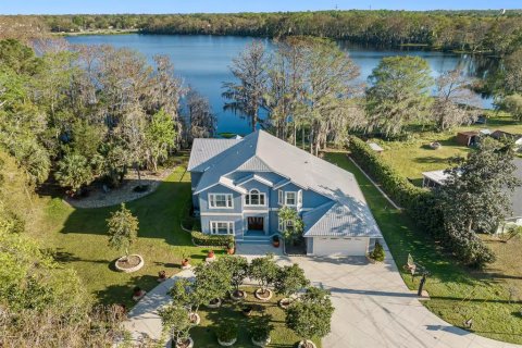 House in Sanford, Florida 4 bedrooms, 343 sq.m. № 2214959 - photo 4