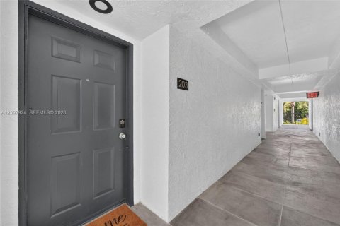 Copropriété à vendre à Dania Beach, Floride: 2 chambres, 95.69 m2 № 2397906 - photo 27