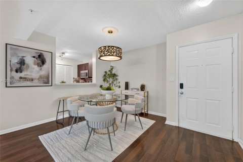Copropriété à vendre à Dania Beach, Floride: 2 chambres, 95.69 m2 № 2397906 - photo 4