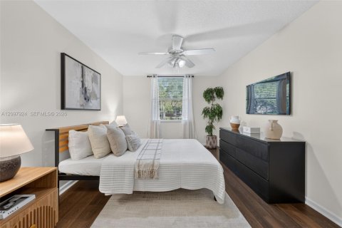 Copropriété à vendre à Dania Beach, Floride: 2 chambres, 95.69 m2 № 2397906 - photo 17