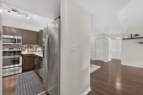 Copropriété à vendre à Dania Beach, Floride: 2 chambres, 95.69 m2 № 2397906 - photo 11