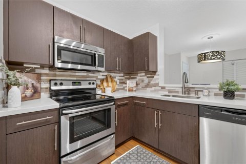 Copropriété à vendre à Dania Beach, Floride: 2 chambres, 95.69 m2 № 2397906 - photo 13
