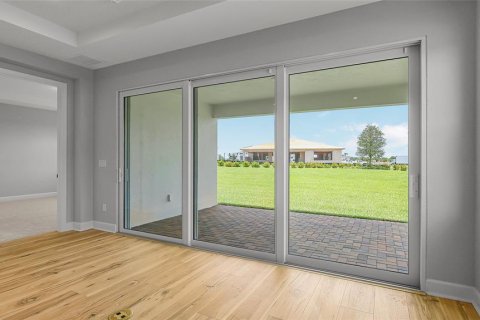 House in Tavares, Florida 2 bedrooms, 133.22 sq.m. № 2354674 - photo 13