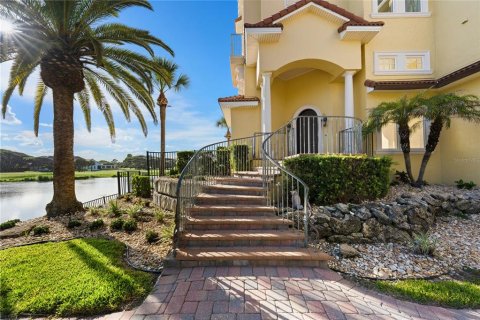 House in Palm Coast, Florida 3 bedrooms, 570.88 sq.m. № 2222416 - photo 7