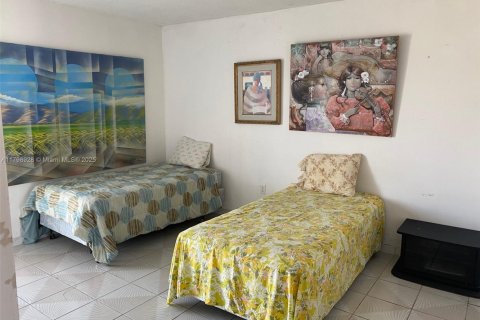 Condominio en venta en Miami, Florida, 1 dormitorio, 62.43 m2 № 1864264 - foto 16