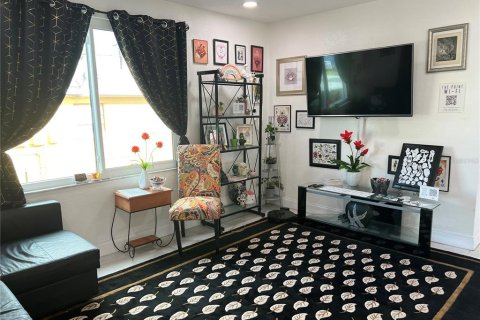 Immobilier commercial à vendre à Tampa, Floride: 143.63 m2 № 1554233 - photo 3