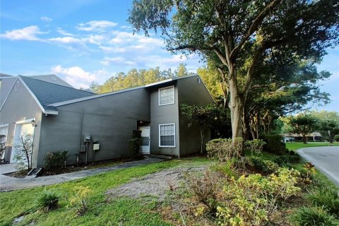 Townhouse in Tampa, Florida 2 bedrooms, 99.41 sq.m. № 1876818 - photo 9