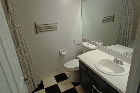 Townhouse in Tampa, Florida 2 bedrooms, 99.41 sq.m. № 1876818 - photo 8