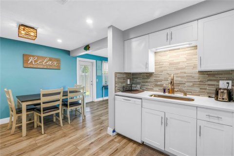 Casa en venta en Largo, Florida, 2 dormitorios, 98.01 m2 № 1841947 - foto 16
