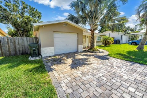 Casa en venta en Largo, Florida, 2 dormitorios, 98.01 m2 № 1841947 - foto 6
