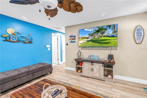 Casa en venta en Largo, Florida, 2 dormitorios, 98.01 m2 № 1841947 - foto 11