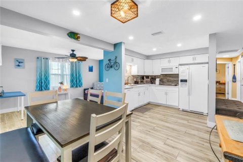 Casa en venta en Largo, Florida, 2 dormitorios, 98.01 m2 № 1841947 - foto 17
