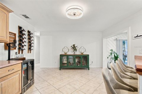 House in Seminole, Florida 3 bedrooms, 136.01 sq.m. № 2406670 - photo 19