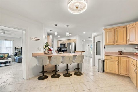 House in Seminole, Florida 3 bedrooms, 136.01 sq.m. № 2406670 - photo 17