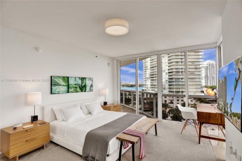 Condo in Miami Beach, Florida, 2 bedrooms  № 1692604 - photo 10