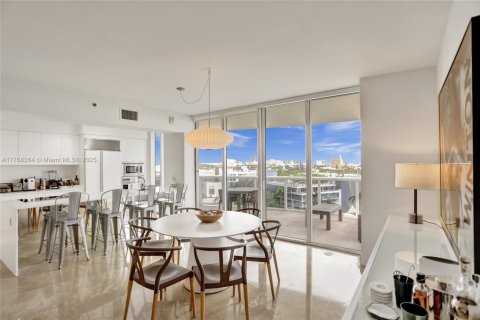 Condo in Miami Beach, Florida, 2 bedrooms  № 1692604 - photo 4