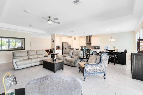 Casa en venta en Winter Springs, Florida, 4 dormitorios, 245.45 m2 № 1855650 - foto 15