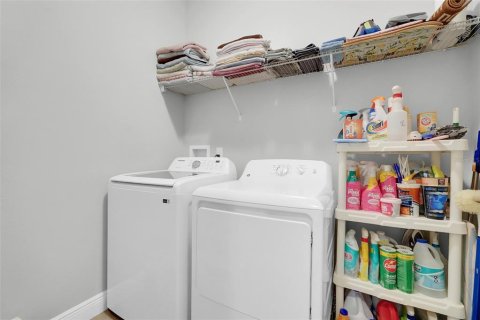 Купить виллу или дом в Клермон, Флорида 14 комнат, 346.15м2, № 2221630 - фото 22