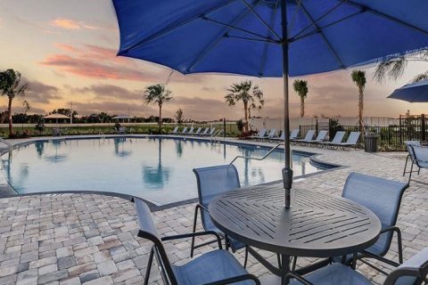Casa en venta en Auburndale, Florida, 4 dormitorios, 222.41 m2 № 1829712 - foto 24