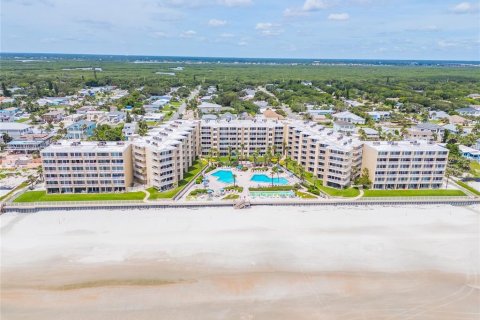 Condominio en venta en New Smyrna Beach, Florida, 1 dormitorio, 64.57 m2 № 1822362 - foto 1