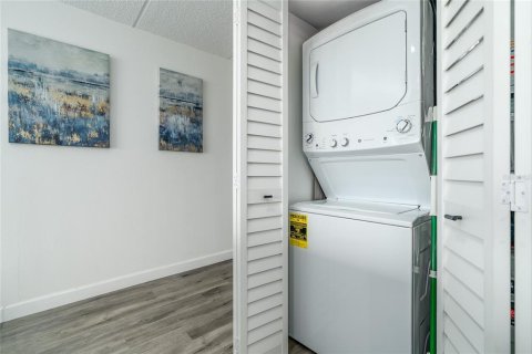 Condominio en venta en New Smyrna Beach, Florida, 1 dormitorio, 64.57 m2 № 1822362 - foto 14