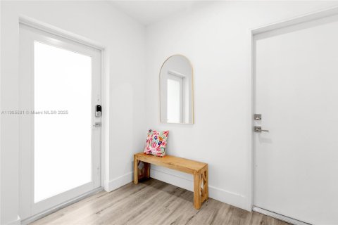 Townhouse in Pompano Beach, Florida 3 bedrooms, 183.02 sq.m. № 1956231 - photo 4