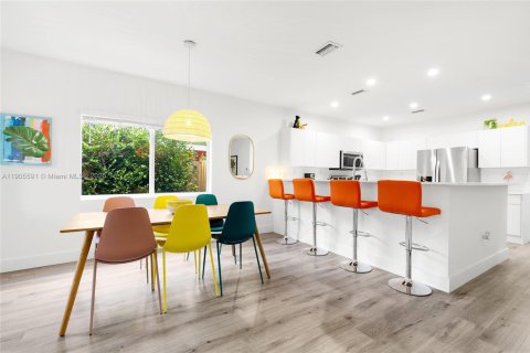 Townhouse in Pompano Beach, Florida 3 bedrooms, 183.02 sq.m. № 1956231 - photo 11