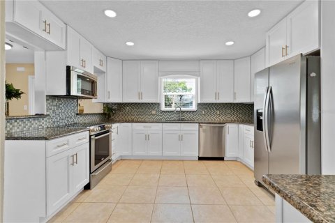 Villa ou maison à vendre à Port Orange, Floride: 4 chambres, 201.6 m2 № 1625244 - photo 6