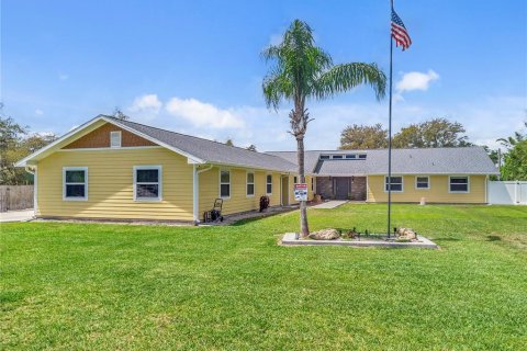 Villa ou maison à vendre à Port Orange, Floride: 4 chambres, 201.6 m2 № 1625244 - photo 2
