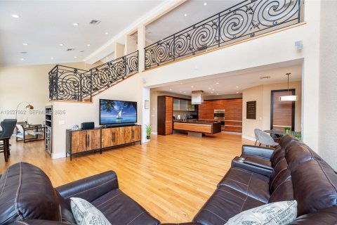 Casa en alquiler en Weston, Florida, 4 dormitorios, 331.48 m2 № 2085757 - foto 8