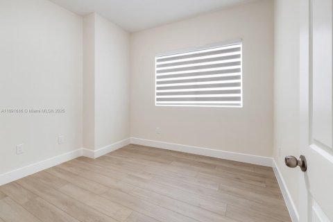 Condominio en venta en Doral, Florida, 3 dormitorios, 119.29 m2 № 1943601 - foto 20