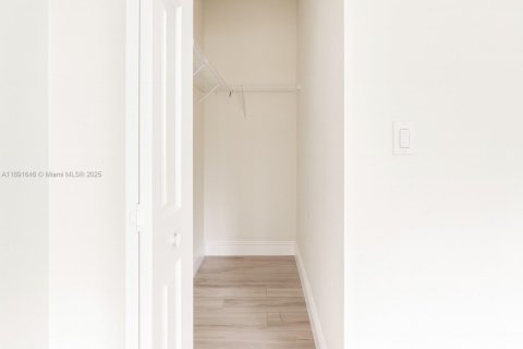 Condominio en venta en Doral, Florida, 3 dormitorios, 119.29 m2 № 1943601 - foto 13