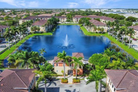 Condominio en venta en Doral, Florida, 3 dormitorios, 119.29 m2 № 1943601 - foto 27
