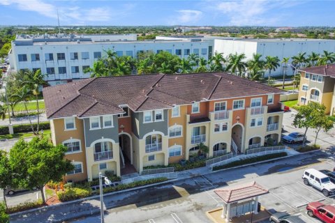 Condominio en venta en Doral, Florida, 3 dormitorios, 119.29 m2 № 1943601 - foto 26
