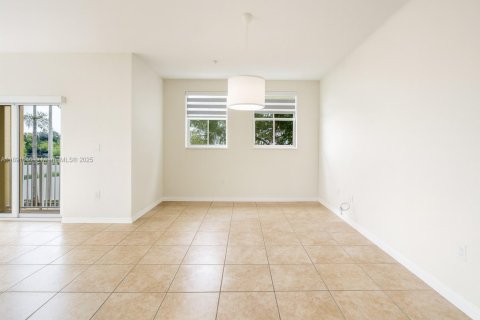 Condominio en venta en Doral, Florida, 3 dormitorios, 119.29 m2 № 1943601 - foto 4