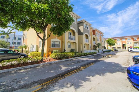 Condominio en venta en Doral, Florida, 3 dormitorios, 119.29 m2 № 1943601 - foto 25