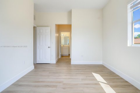 Condominio en venta en Doral, Florida, 3 dormitorios, 119.29 m2 № 1943601 - foto 17