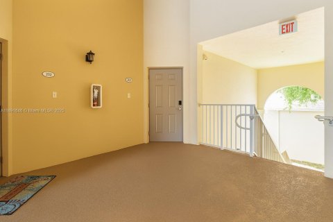 Condominio en venta en Doral, Florida, 3 dormitorios, 119.29 m2 № 1943601 - foto 23