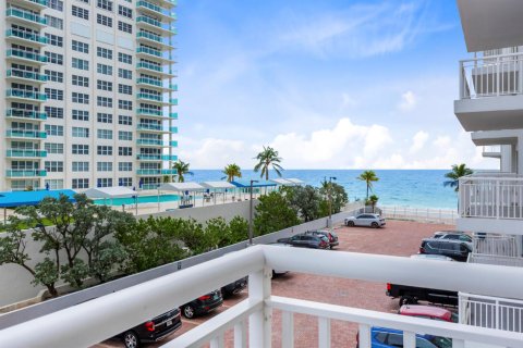 Condominio en venta en Fort Lauderdale, Florida, 1 dormitorio, 91.04 m2 № 2171829 - foto 8