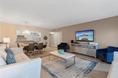Condominio en Fort Lauderdale, Florida, 1 dormitorio  № 2171829