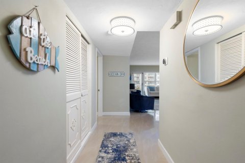 Condominio en venta en Fort Lauderdale, Florida, 1 dormitorio, 91.04 m2 № 2171829 - foto 20