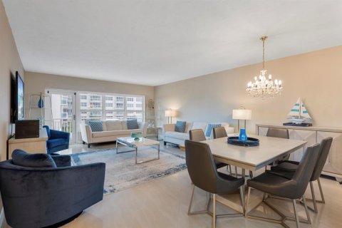 Condominio en venta en Fort Lauderdale, Florida, 1 dormitorio, 91.04 m2 № 2171829 - foto 5