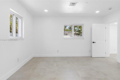 Casa en venta en Oakland Park, Florida, 3 dormitorios, 166.48 m2 № 1888118 - foto 16