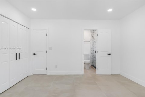 Casa en venta en Oakland Park, Florida, 3 dormitorios, 166.48 m2 № 1888118 - foto 13