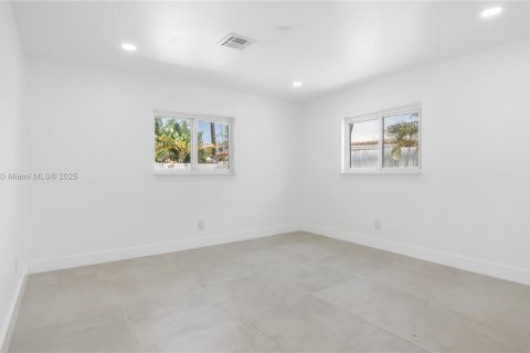 Casa en venta en Oakland Park, Florida, 3 dormitorios, 166.48 m2 № 1888118 - foto 19