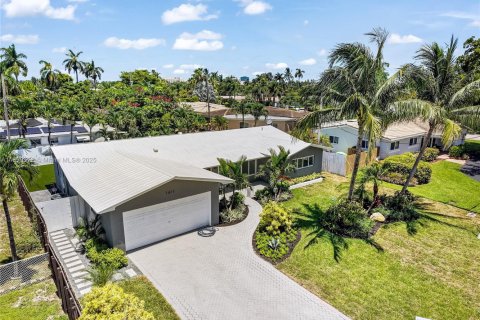 Casa en venta en Oakland Park, Florida, 3 dormitorios, 166.48 m2 № 1888118 - foto 2