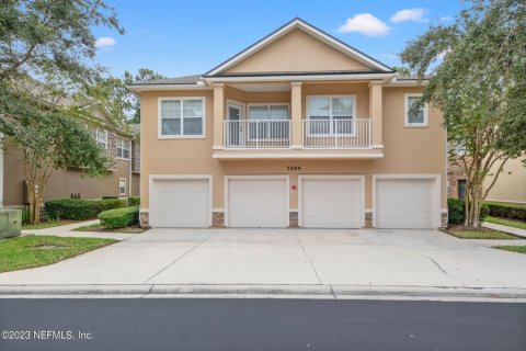 Condo in Jacksonville, Florida, 3 bedrooms  № 818012 - photo 1
