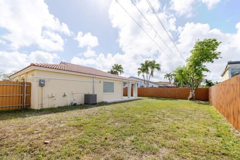 Купить виллу или дом в Майами, Флорида 3 спальни, 127.46м2, № 2043472 - фото 30