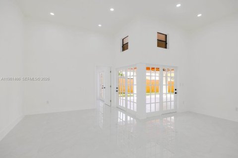 Купить виллу или дом в Майами, Флорида 3 спальни, 127.46м2, № 2043472 - фото 4