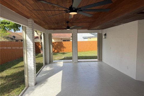 Купить виллу или дом в Майами, Флорида 3 спальни, 127.46м2, № 2043472 - фото 23